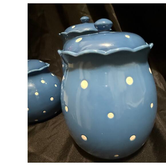 TEMP-TATIONS by TARA STONEWARE CANISTERS- Polka Dots - 1.3qt, 1.7qt & 2qt - Picture 5 of 12